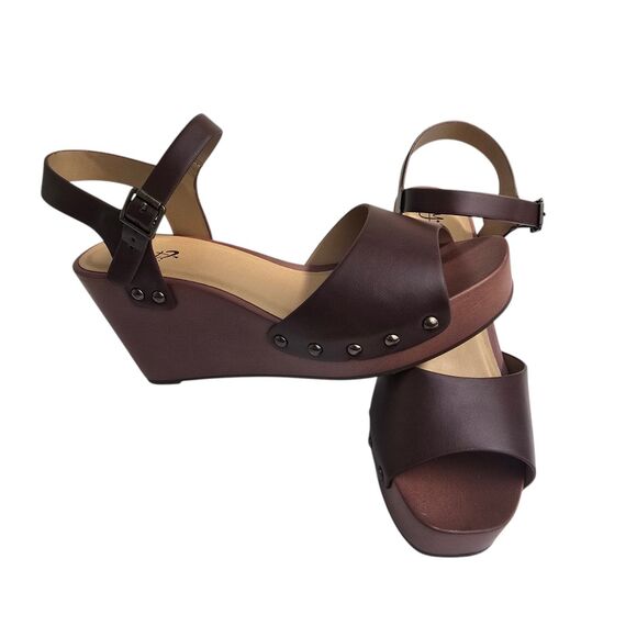 Y-Not Speedup Wedge Women's Heels Sandals Size 9 Brown Faux Leather Adjustable - Picture 1 of 8